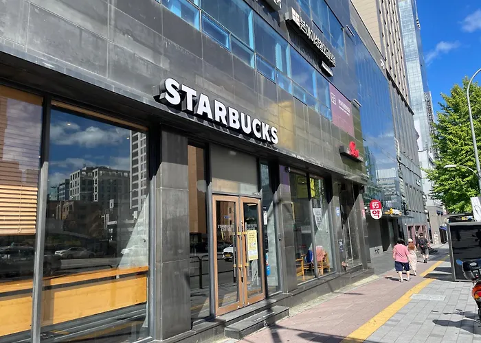 #open #zigu #line 3 & Shinbundang Area Near Garosugil Apgujeong Cheongdam Gangnam Itaewon #airport Bus Nearby Villa Seoul