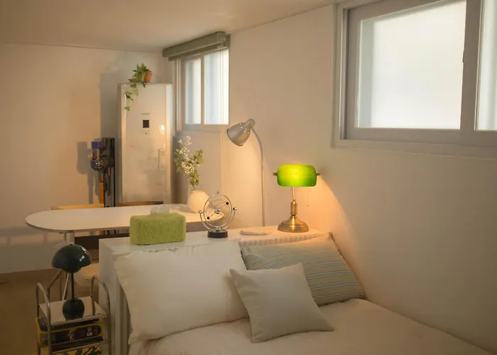 #open #zigu #line 3 & Shinbundang Area Near Garosugil Apgujeong Cheongdam Gangnam Itaewon #airport Bus Nearby * Seoul